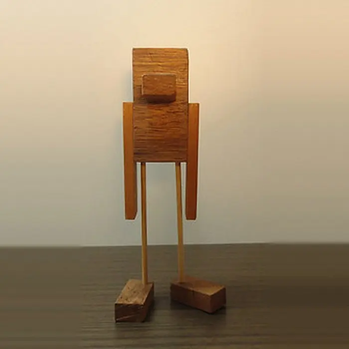 Cuco Louco, brinquedo de madeira